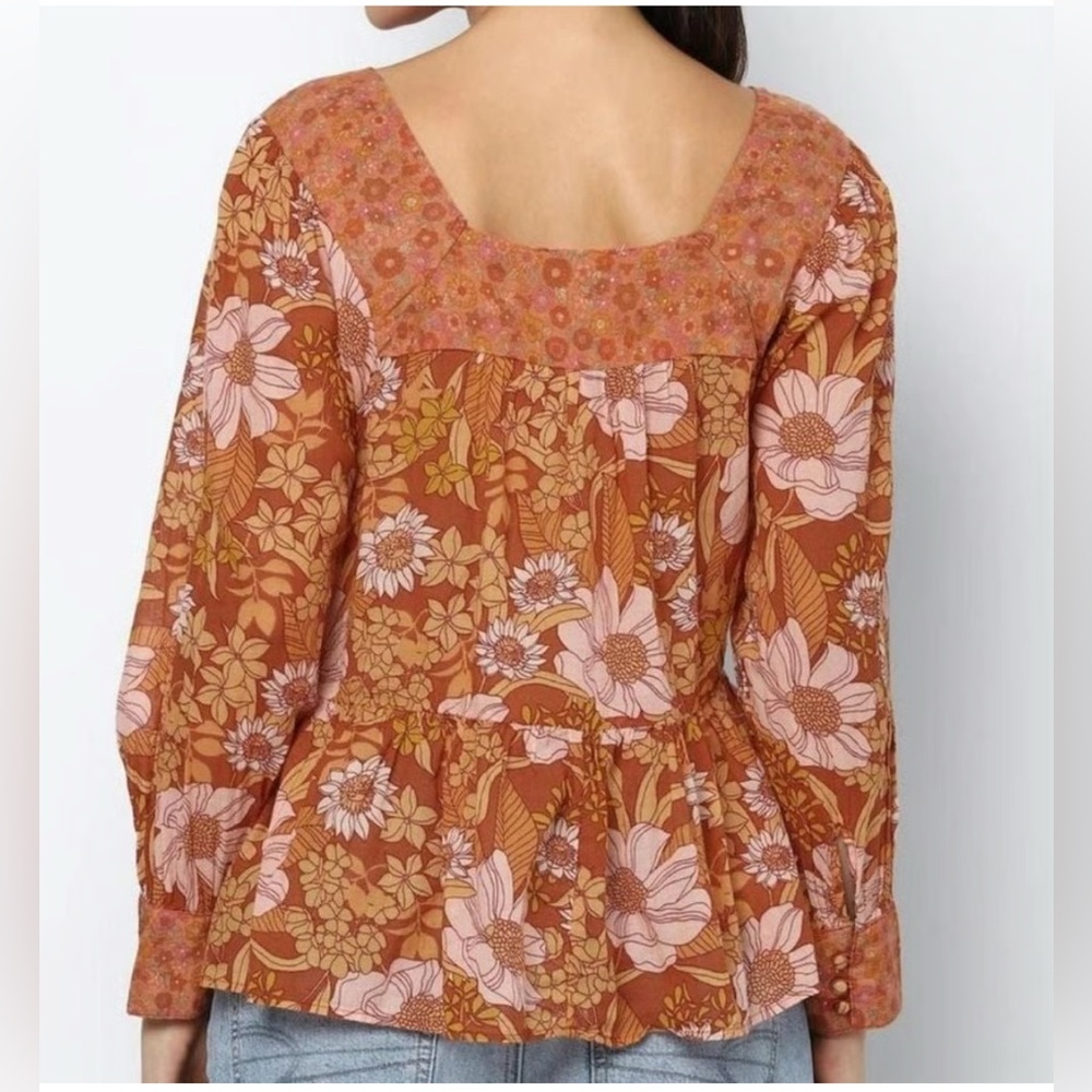 2/$10 American Eagle cotton poplin top. Size XL. EUC. Orange floral. Buy 2 items